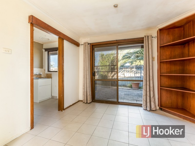 2 Lonsdale Crescent, Cranbourne North VIC 3977