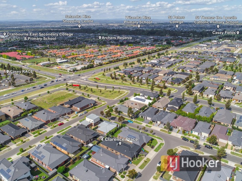 4 Clarence Place, Cranbourne East VIC 3977