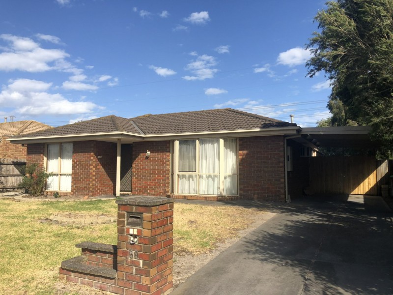 69 Gipps Crecent, Cranbourne North VIC 3977