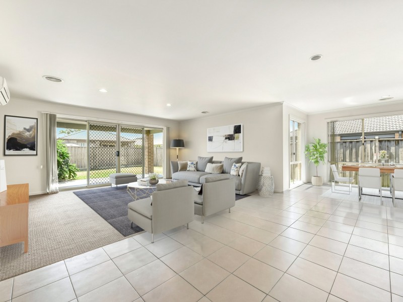 10 Aspendale Place, Lyndhurst VIC 3975