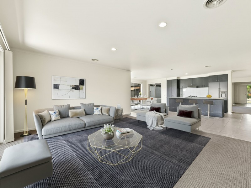 10 Aspendale Place, Lyndhurst VIC 3975