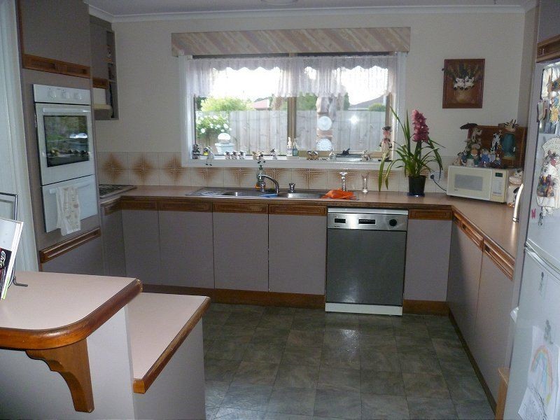 1 Strafford Avenue, Cranbourne VIC 3977