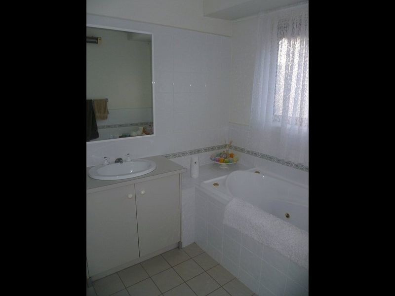 1 Strafford Avenue, Cranbourne VIC 3977