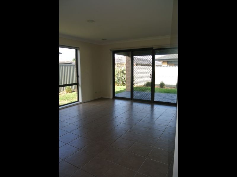 18 Maddock Drive, Cranbourne VIC 3977