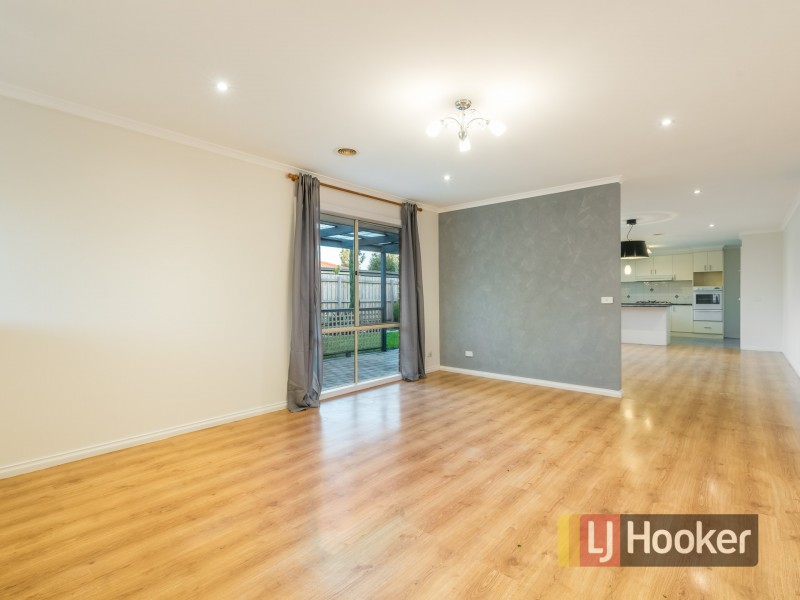 1 Trafalgar Way, Cranbourne East VIC 3977