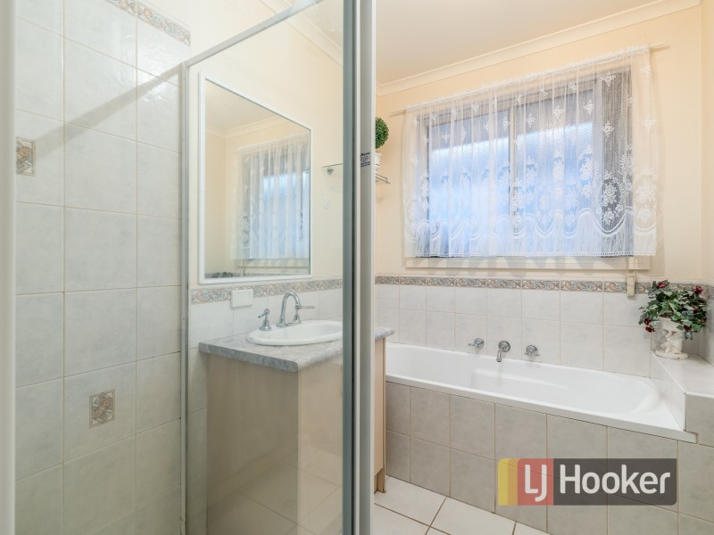 20 Jaye Place, Cranbourne West VIC 3977