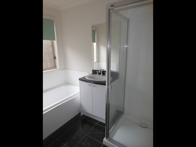 8 Jennings Court, Narre Warren South VIC 3805