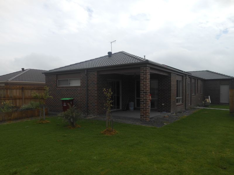 44 Banjo Circuit, Lynbrook VIC 3975