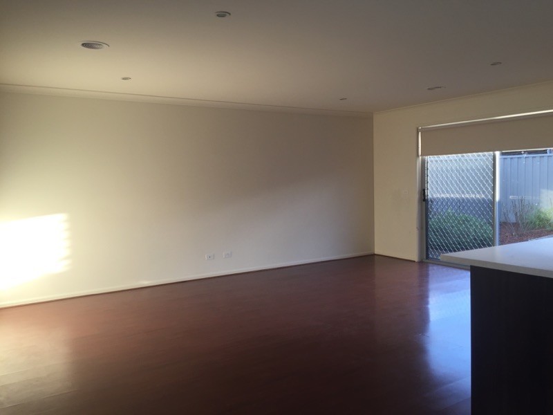 302 Casey Fields Boulevard, Cranbourne VIC 3977