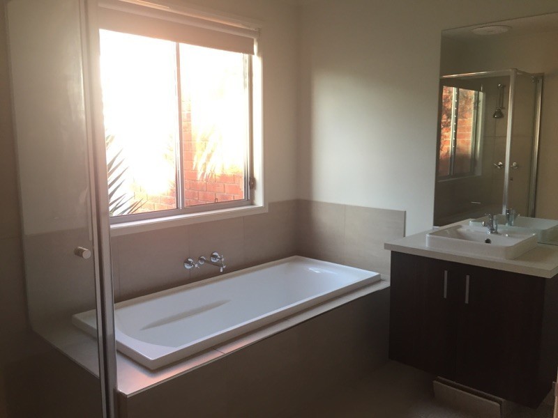 302 Casey Fields Boulevard, Cranbourne VIC 3977