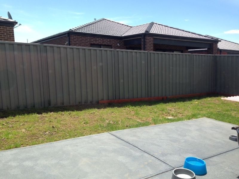 302 Casey Fields Boulevard, Cranbourne VIC 3977