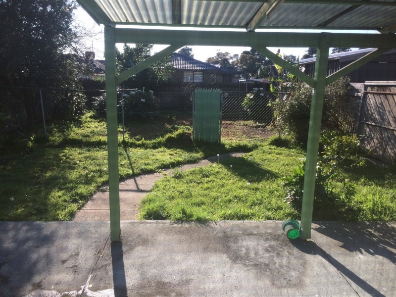 24 Circle Drive, Cranbourne VIC 3977