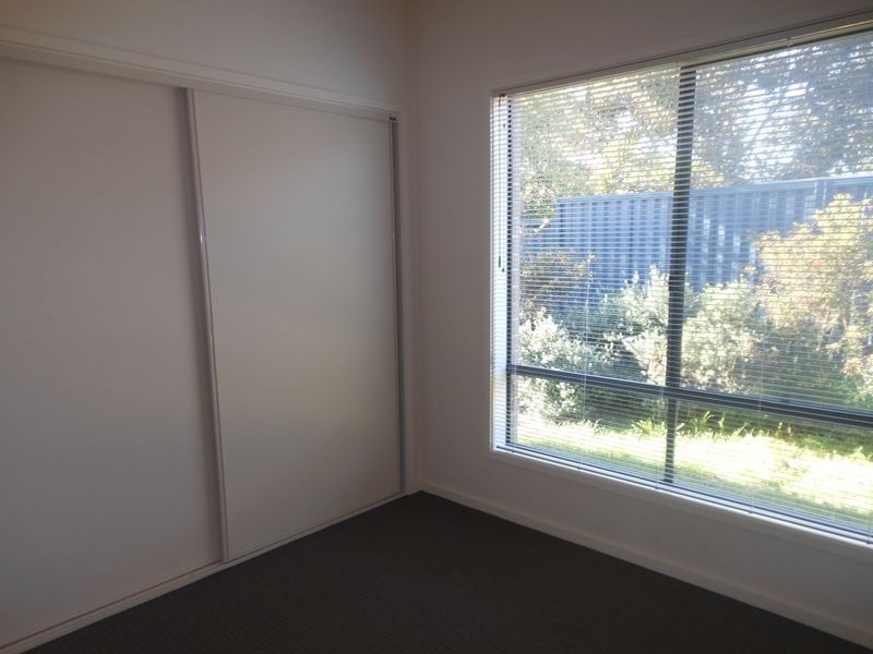 5 Dealbata Lane, Pakenham VIC 3810