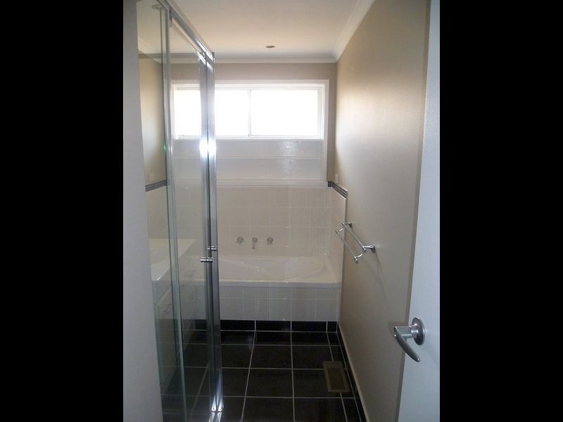 Cranbourne VIC 3977