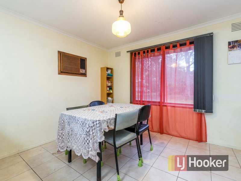 16 Glenwood Court, Cranbourne VIC 3977
