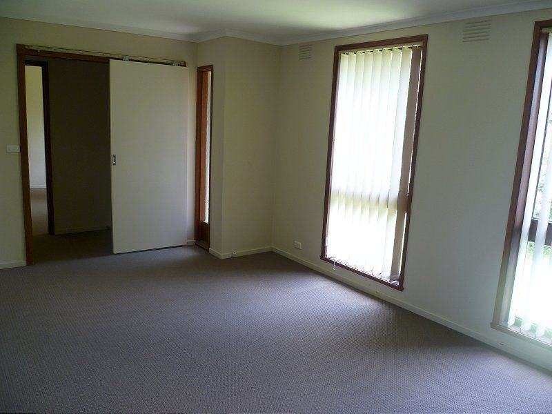 1/7 Banks Road, Cranbourne VIC 3977