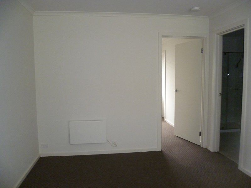 52 Aleppo Place, Cranbourne VIC 3977