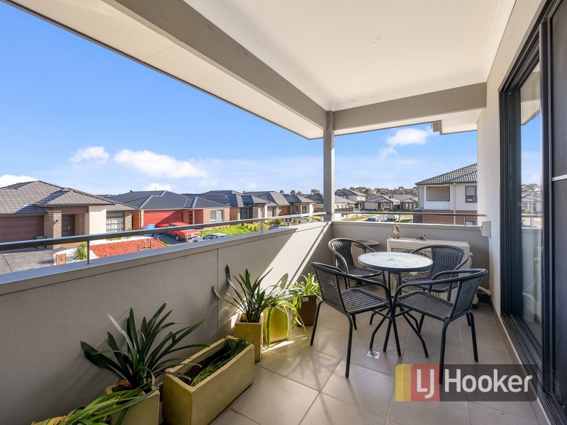 2 Timble way, Clyde North VIC 3978