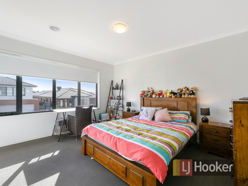 2 Timble way, Clyde North VIC 3978