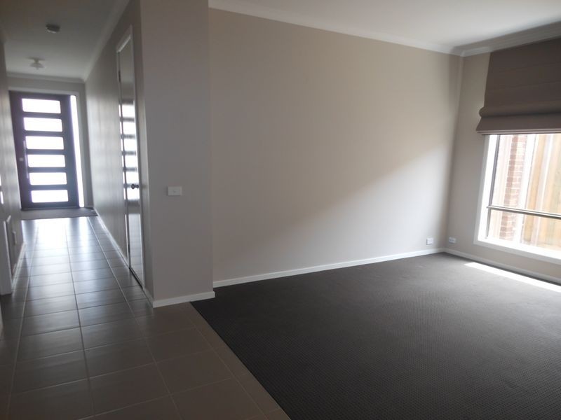 6 Buller Avenue, Clyde VIC 3978