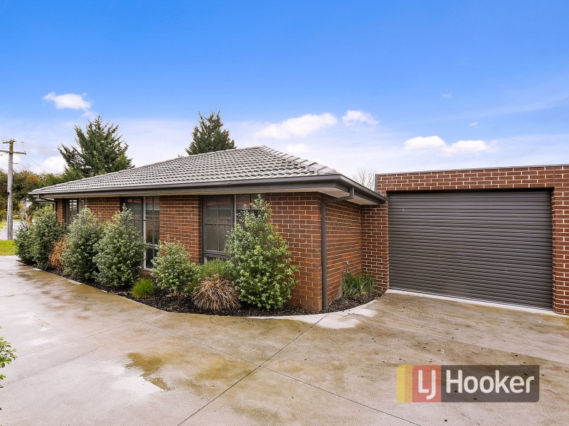 59 Lamont Crescent, Cranbourne VIC 3977
