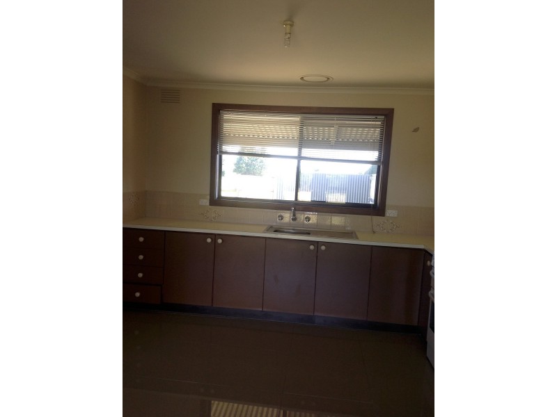 25a Keipha Road, Cranbourne VIC 3977