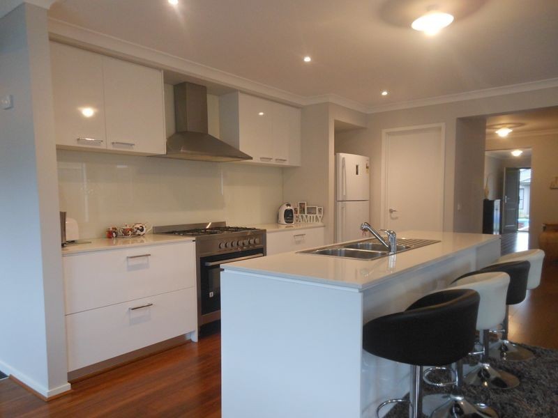 3 Calabrese Circuit, Cranbourne VIC 3977