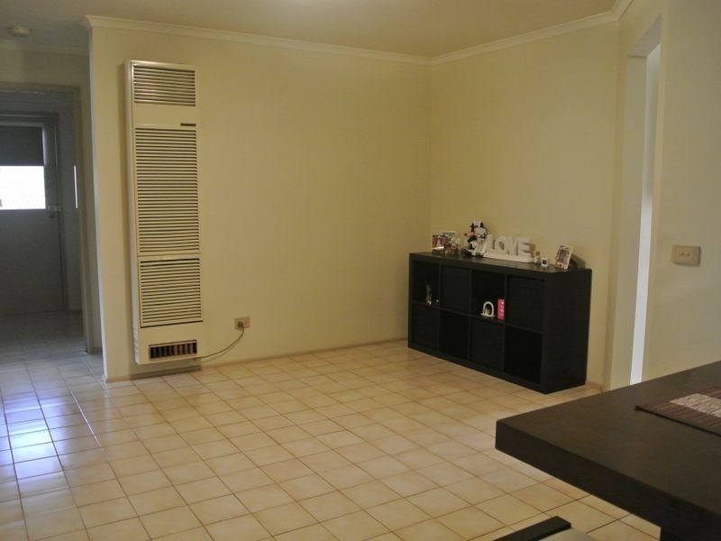 26 Josephine Avenue, Cranbourne VIC 3977