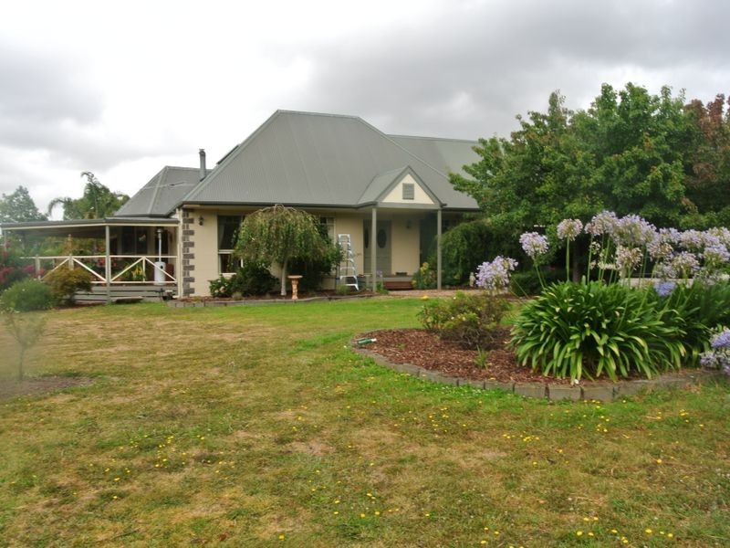 9-11 Madelyn Court, Cranbourne South VIC 3977