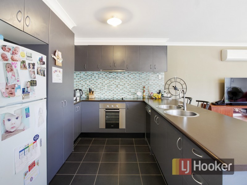 45 Calais Circuit, Cranbourne West VIC 3977