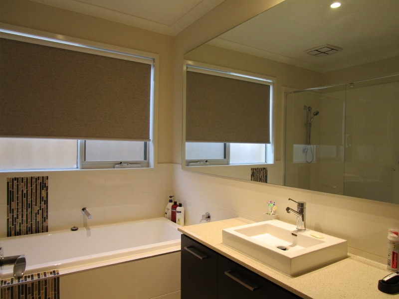 10 Compton Way, Clyde North VIC 3978