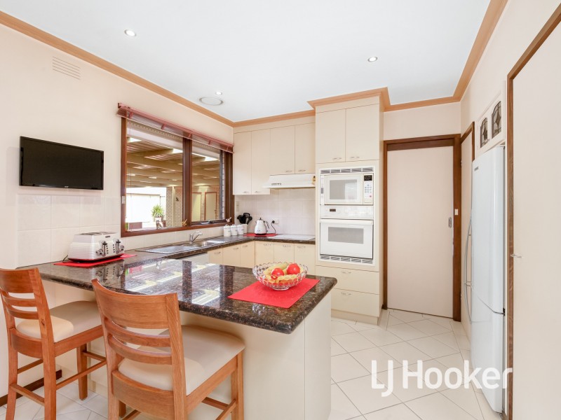 24-26 Lyall Street, Cranbourne VIC 3977