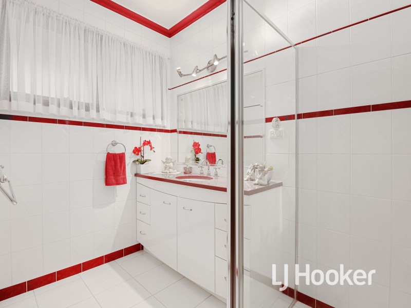 24-26 Lyall Street, Cranbourne VIC 3977