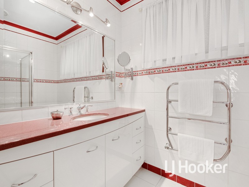 24-26 Lyall Street, Cranbourne VIC 3977