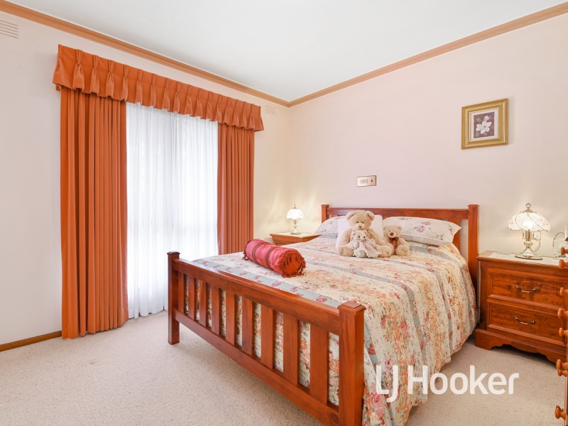 24-26 Lyall Street, Cranbourne VIC 3977