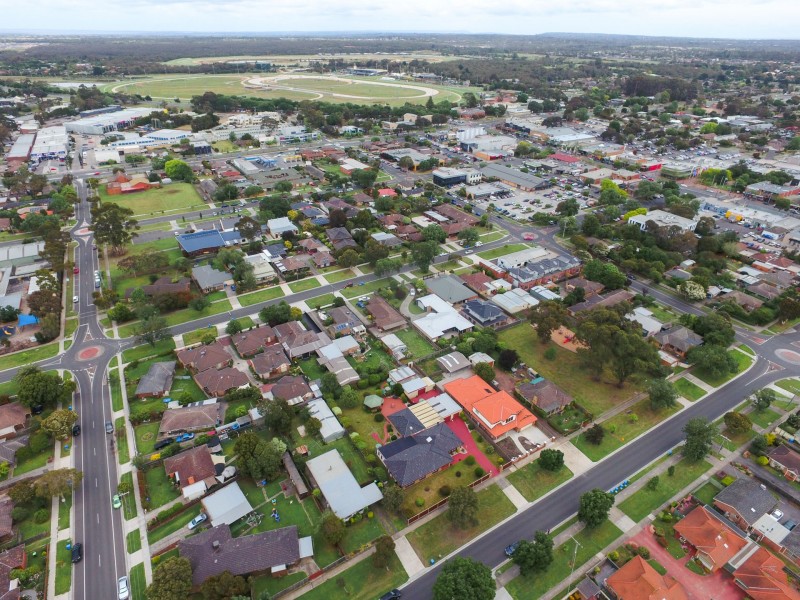 24-26 Lyall Street, Cranbourne VIC 3977