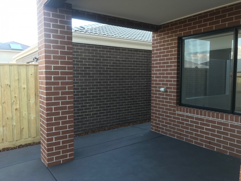 23 Alphey Road, Clyde North VIC 3978