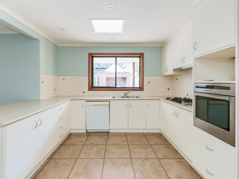 8-10 Ridgeway Road, Clyde VIC 3978