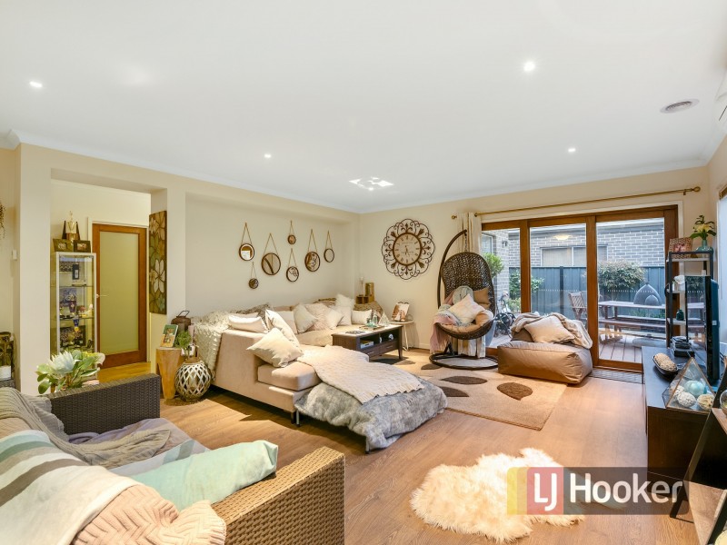 12 Flemington Way, Clyde North VIC 3978