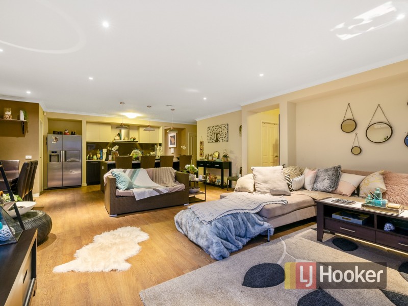 12 Flemington Way, Clyde North VIC 3978