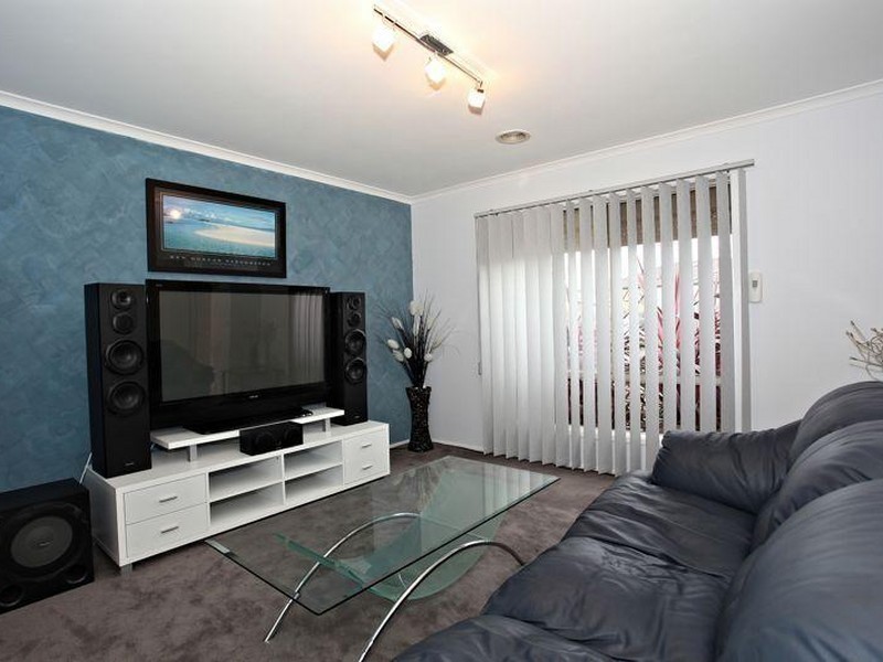 10 Serrata Street, Cranbourne VIC 3977