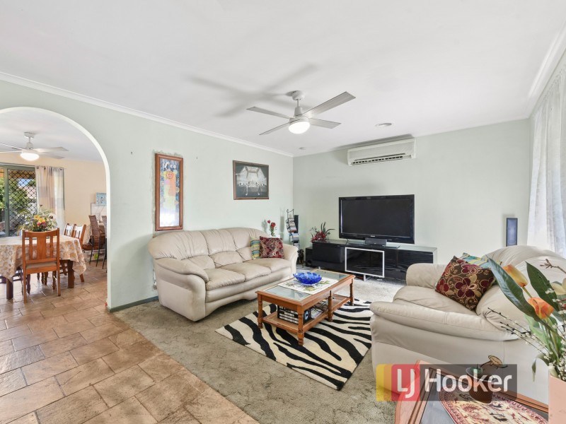 42 Monahans Road, Cranbourne VIC 3977