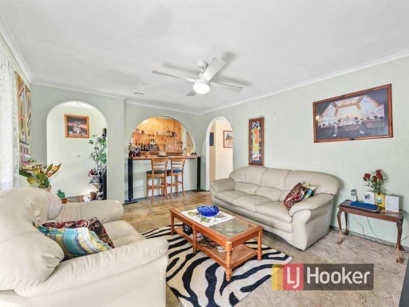 42 Monahans Road, Cranbourne VIC 3977
