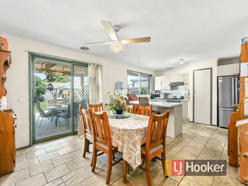 42 Monahans Road, Cranbourne VIC 3977