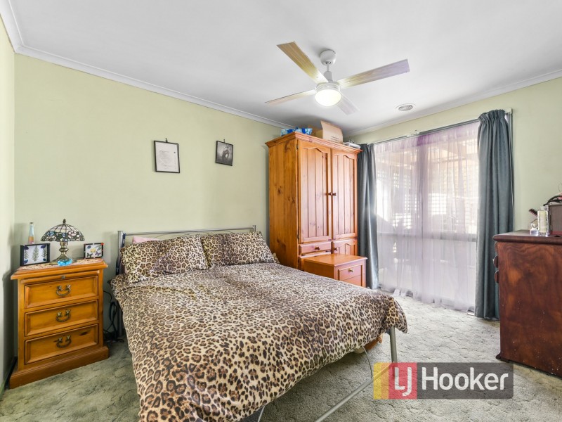 42 Monahans Road, Cranbourne VIC 3977