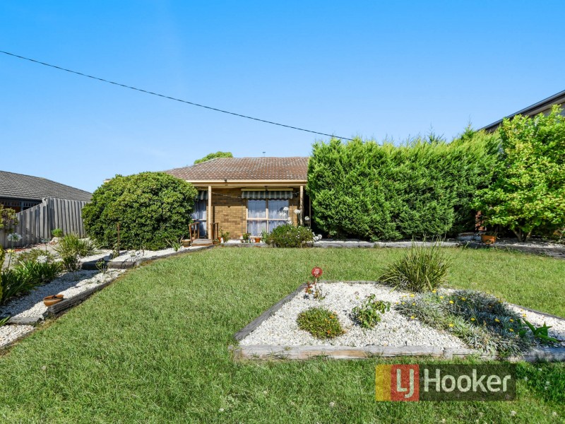 42 Monahans Road, Cranbourne VIC 3977