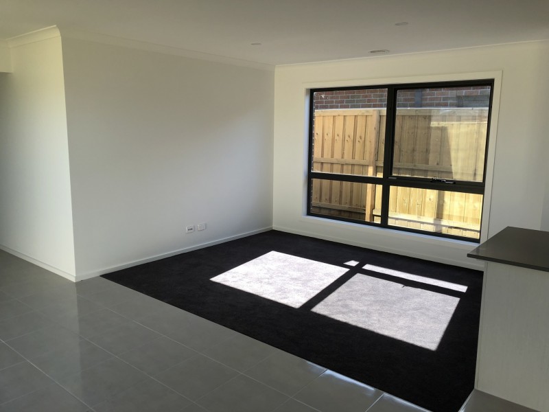 276 Rix Road, Officer VIC 3809