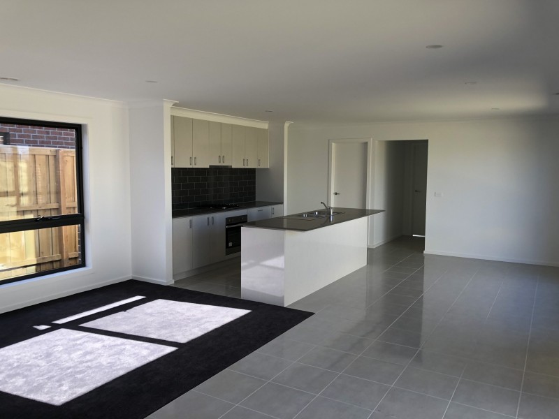 276 Rix Road, Officer VIC 3809