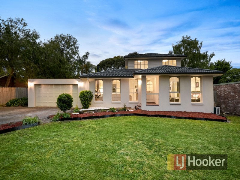 8 Yarrow Court, Berwick VIC 3806
