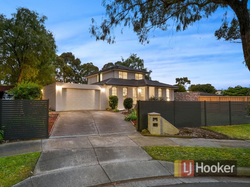 8 Yarrow Court, Berwick VIC 3806